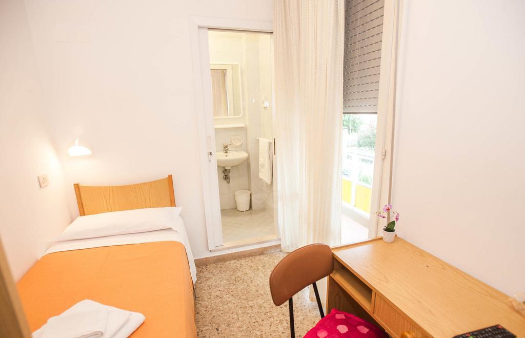 Hotel Massimo Riccione Exterior foto
